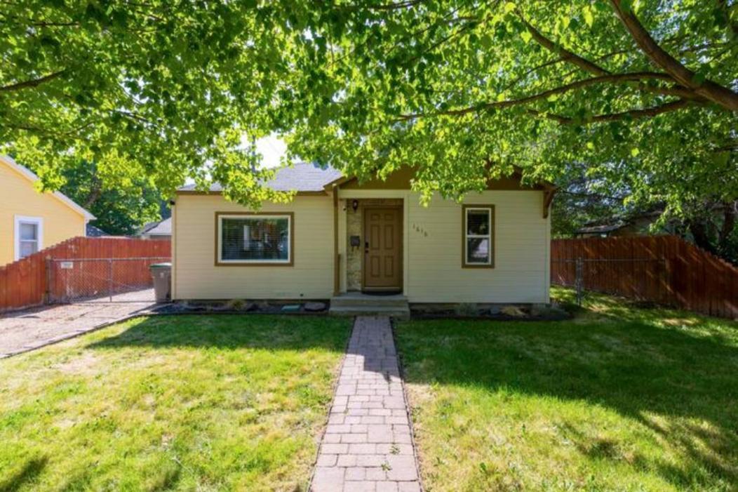 Home Sweet Idahome, Feels Like Home With All The Decor You Wish You Could Afford King Bed In Master, Fully Fenced Dog Friendly Yard, A Few Blocks From Bsu And Downtown Boise, Your Perfect Stay! Ngoại thất bức ảnh