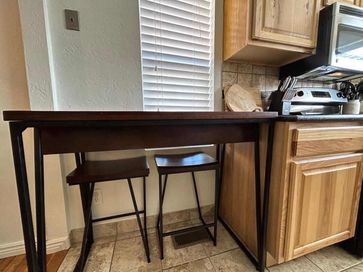 Home Sweet Idahome, Feels Like Home With All The Decor You Wish You Could Afford King Bed In Master, Fully Fenced Dog Friendly Yard, A Few Blocks From Bsu And Downtown Boise, Your Perfect Stay! Ngoại thất bức ảnh